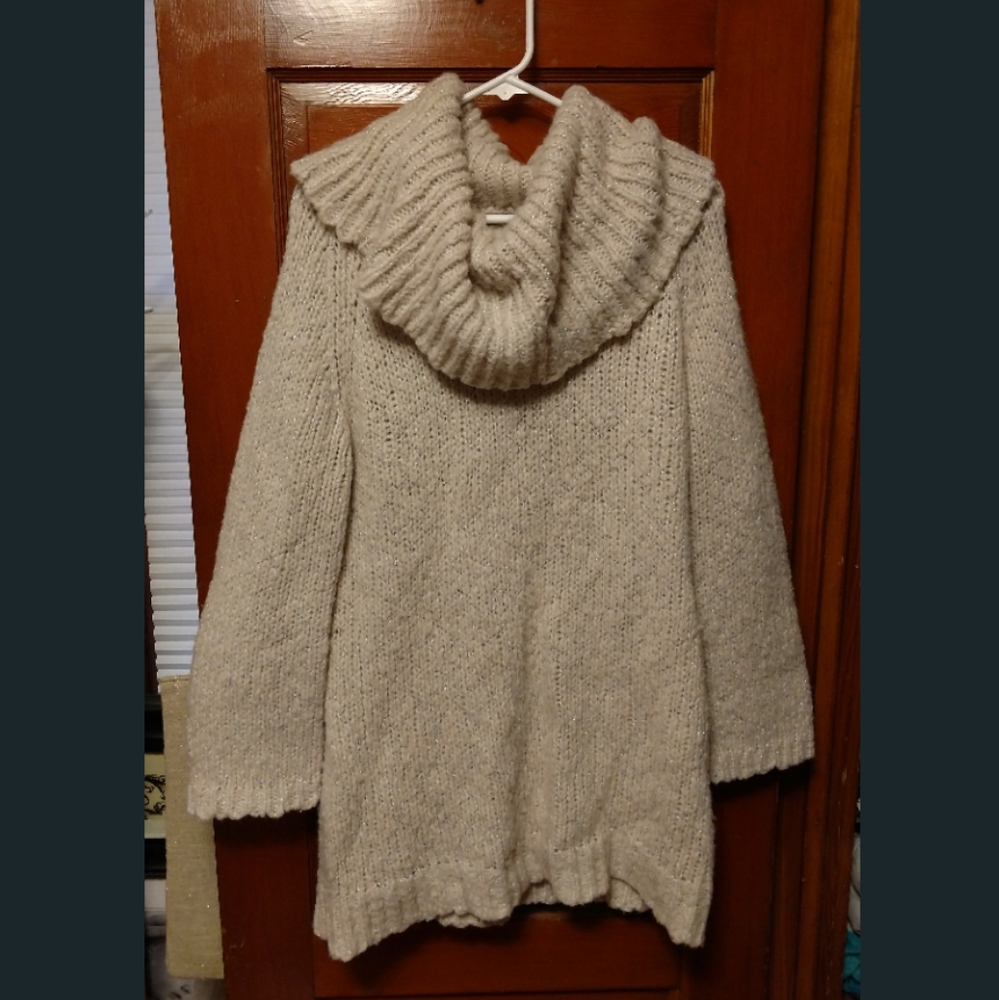 Cowell neck sweater